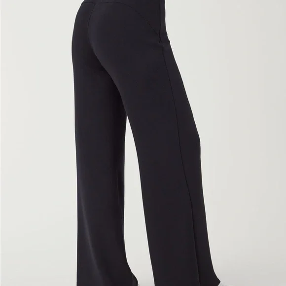 SPANX Air Essentials Black Wide Leg Pants - Picture 2 of 4